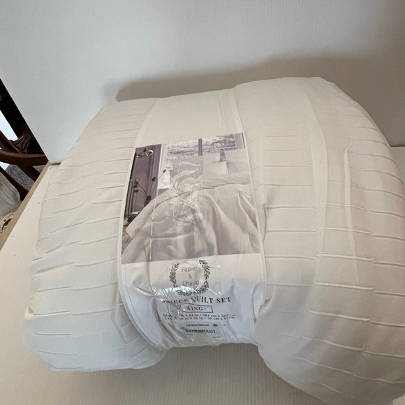 Papier & Chaud KING Size 3-Piece Quilt Set in White (open but never used) - Picture 1 of 3
